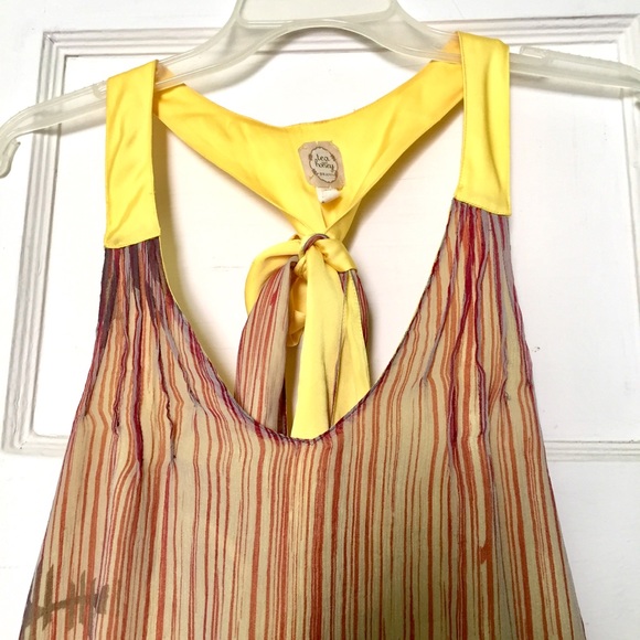 Tea & Honey Yellow Silk Striped Floral Tank XS - Picture 2 of 8
